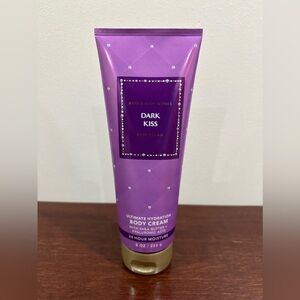NWT Bath and Body Works Dark Kiss ultra hydration body cream